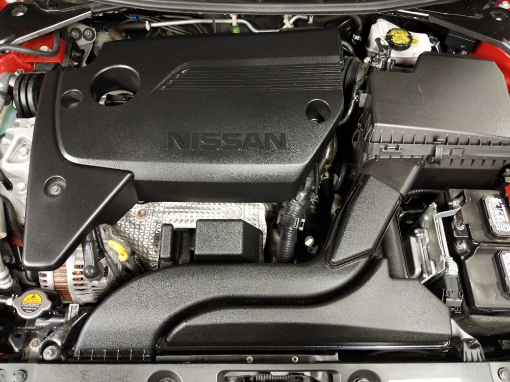 2017 Nissan Altima - Engine