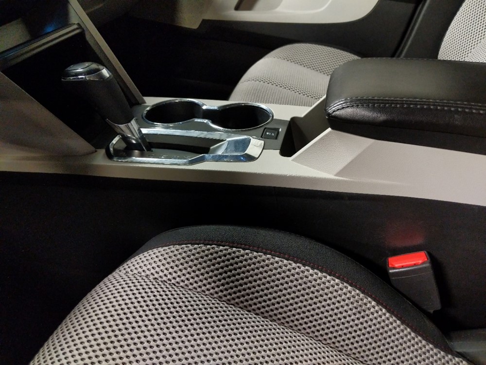 2017 Chevrolet Equinox - Center Console/Cup Holders