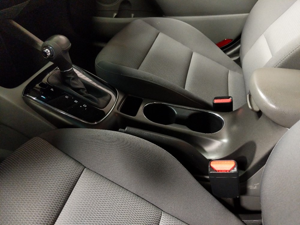 2017 Kia Forte - Center Console/Cup Holders