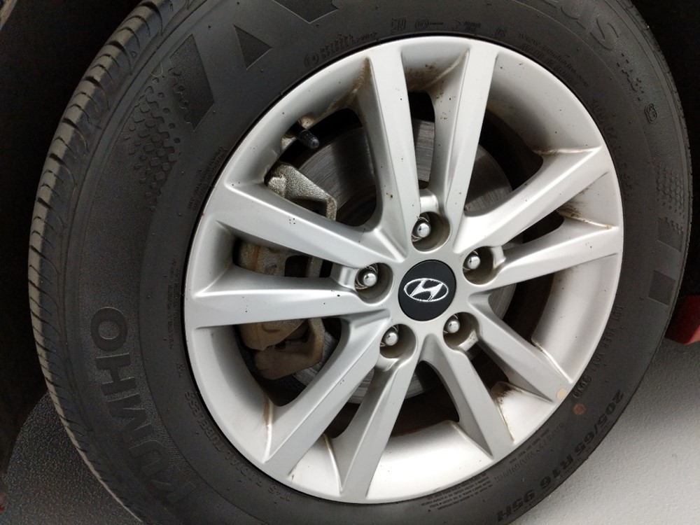 2017 Hyundai Sonata - Wheel
