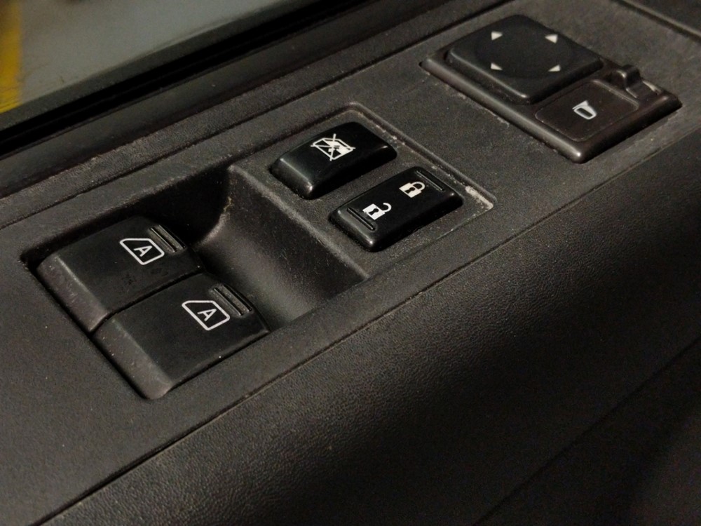 2011 Nissan Titan - Driver Power Windows/Lock Control