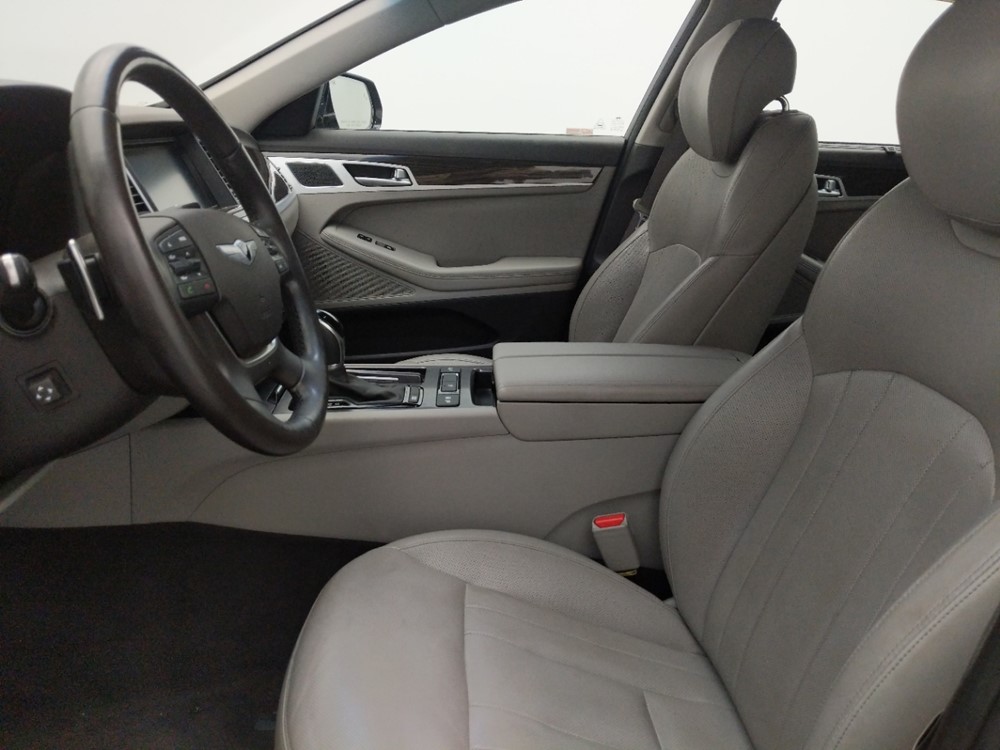 2015 Hyundai Genesis - Driver Front Seat