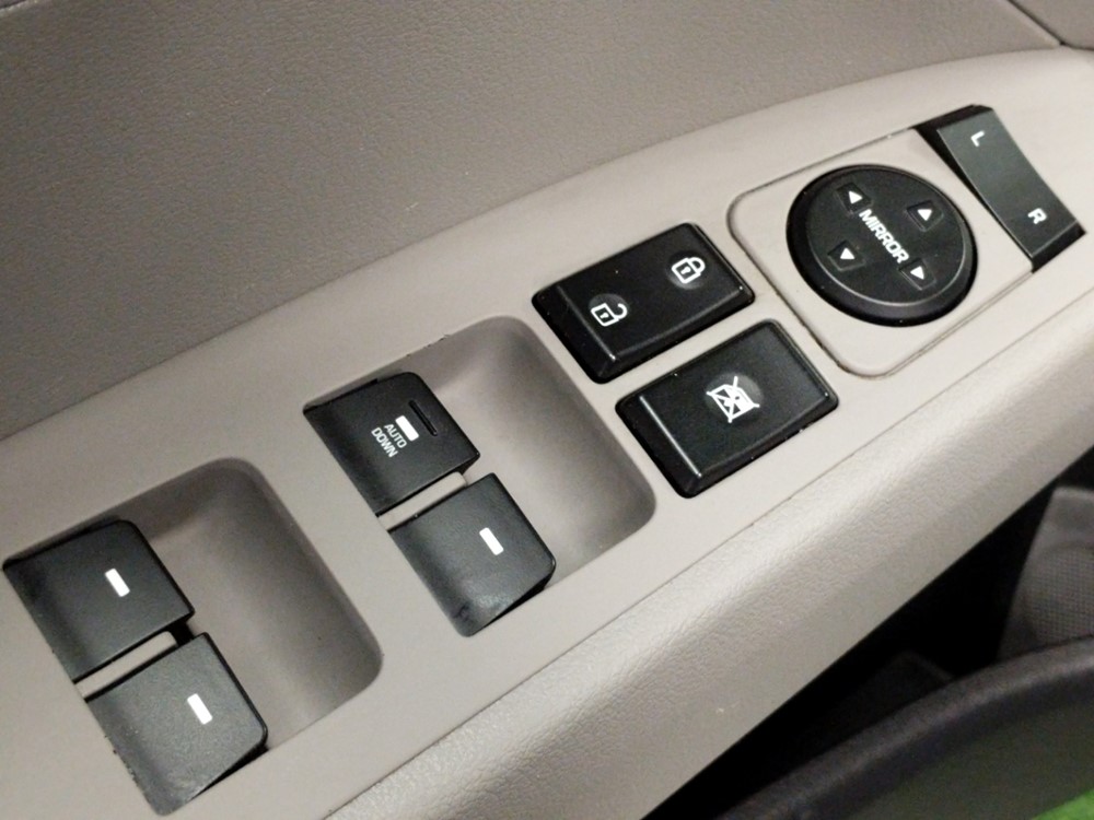 2017 Hyundai Elantra - Driver Power Windows/Lock Control