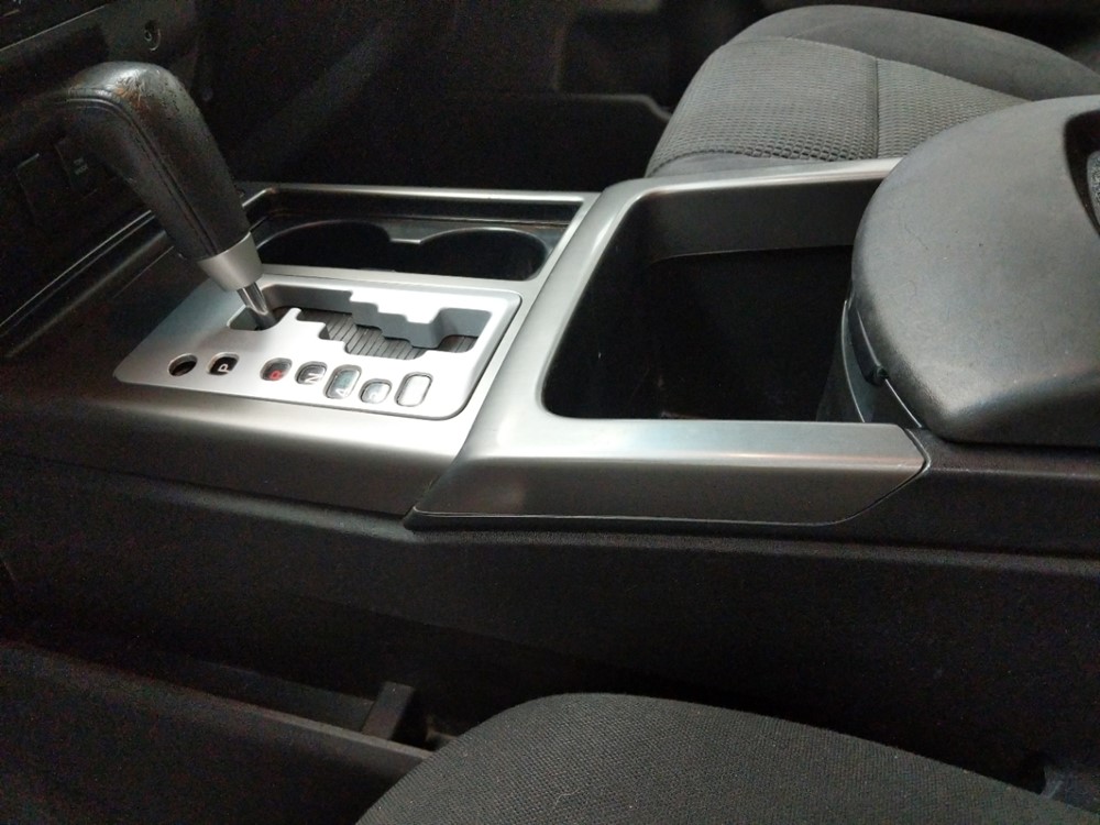 2012 Nissan Titan - Center Console/Cup Holders