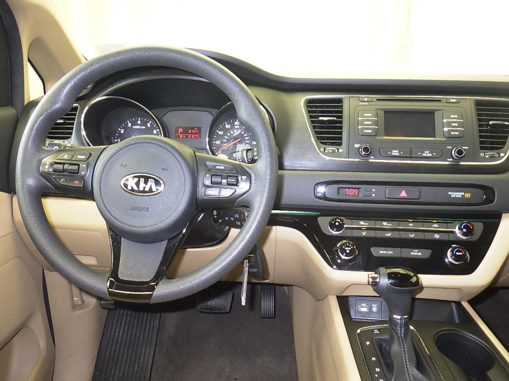 2017 Kia Sedona - Driver Dash