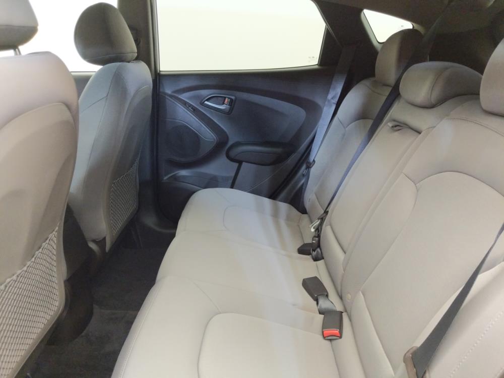 2015 Hyundai Tucson - Driver Rear Seat