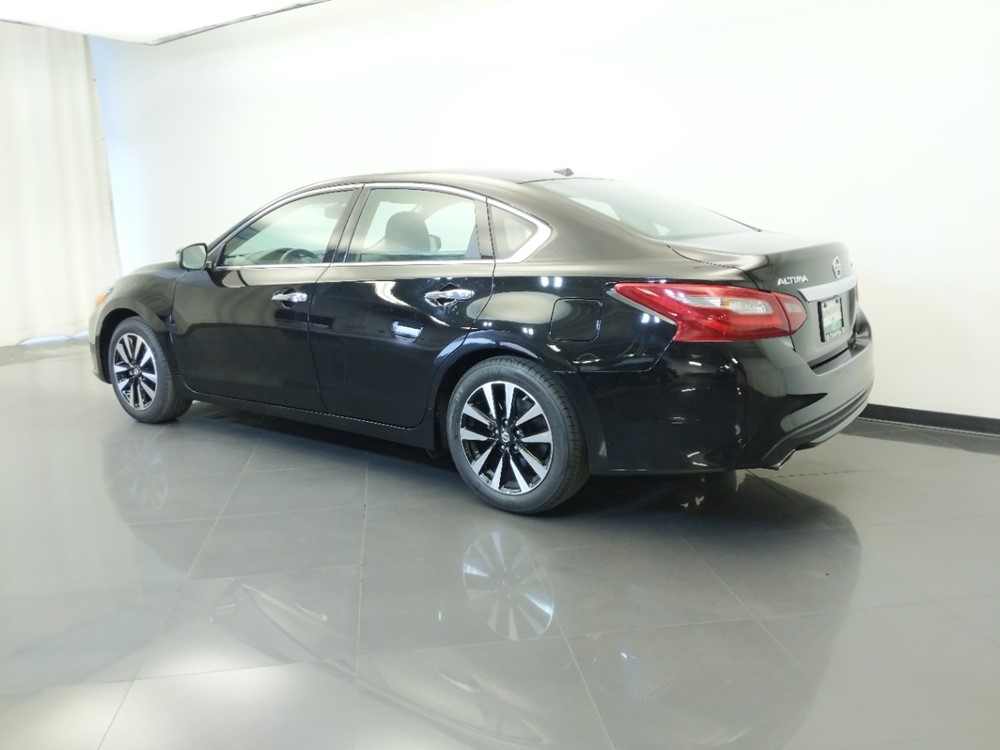 2018 Nissan Altima - Driver Rear Side