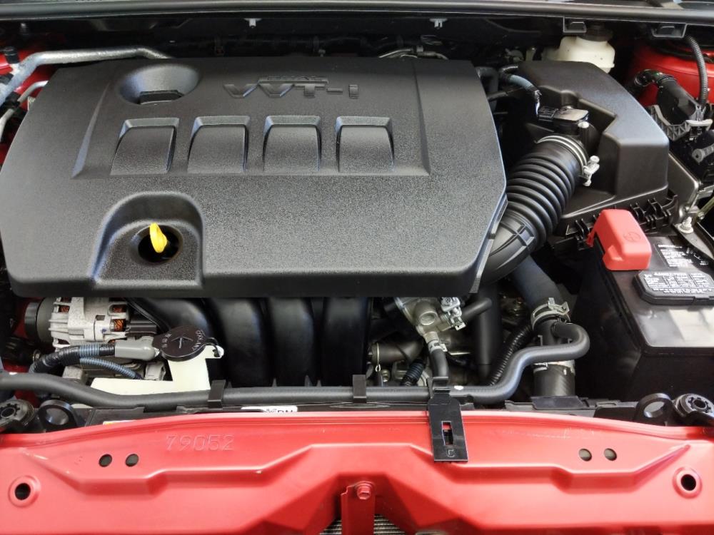 2015 Toyota Corolla - Engine