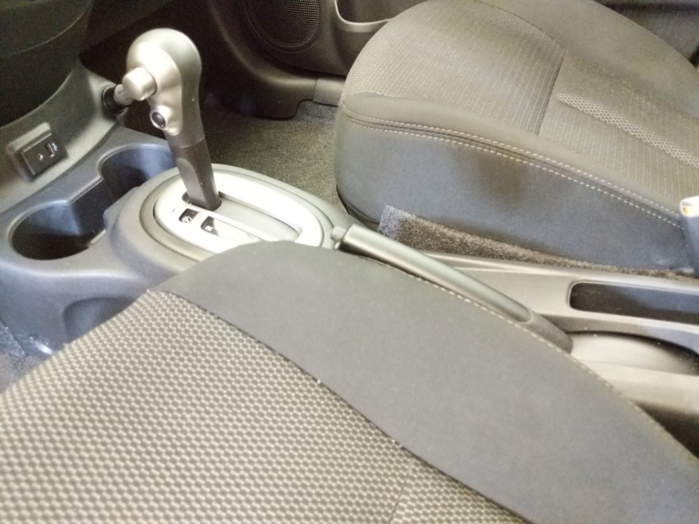 2017 Nissan Versa - Center Console/Cup Holders