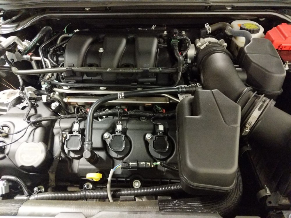 2017 Ford Taurus - Engine
