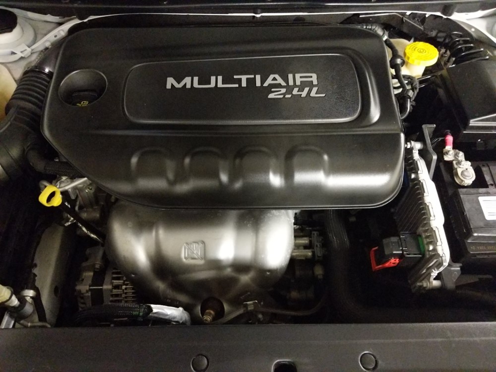 2015 Chrysler 200 - Engine