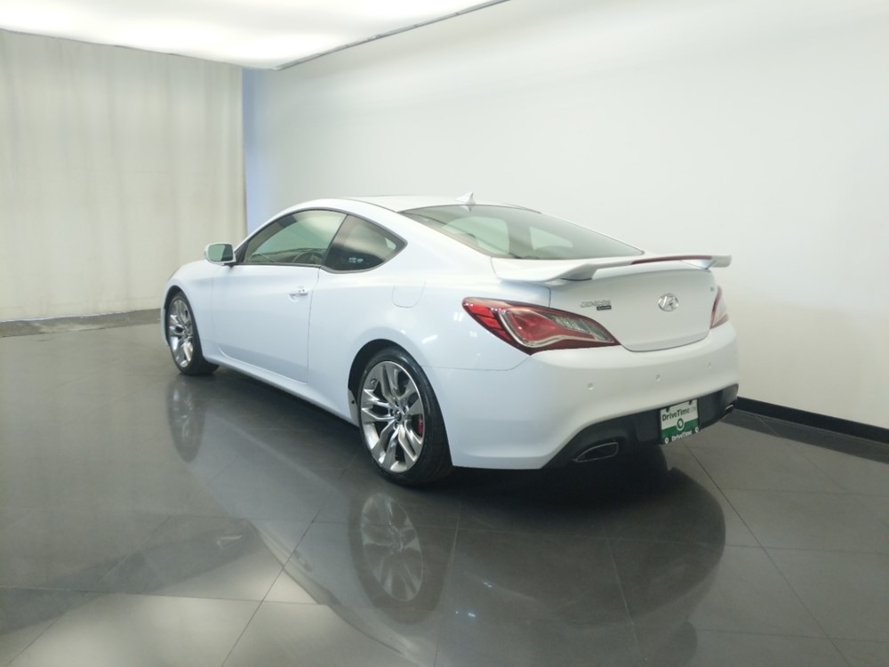 2015 Hyundai Genesis - Driver Rear Bumper