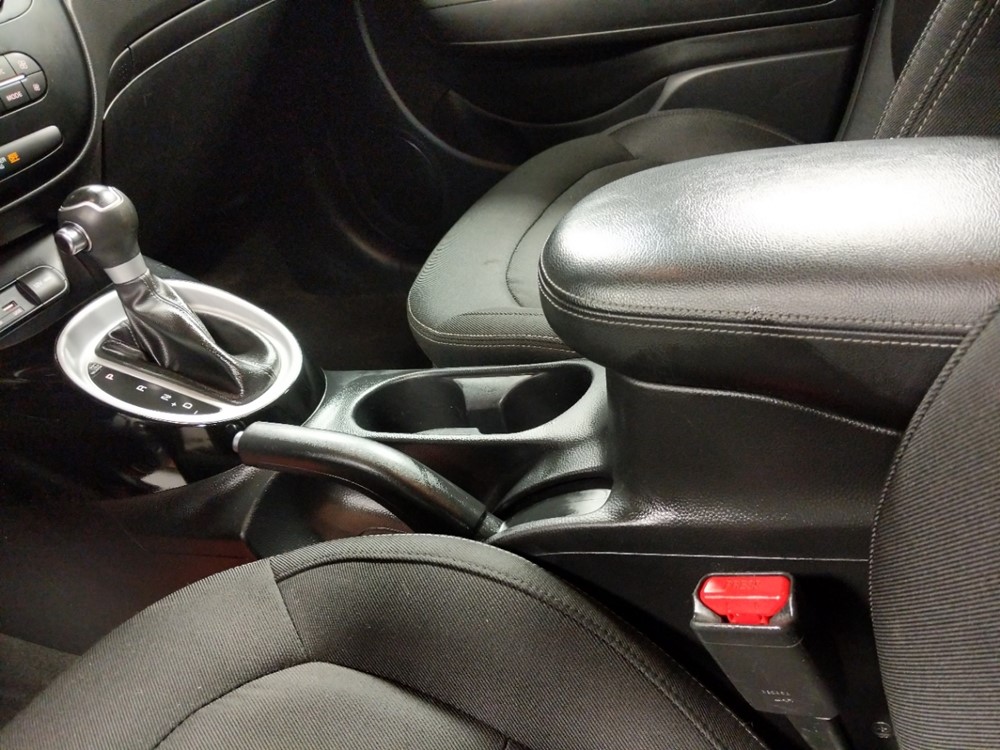 2017 Kia Soul - Center Console/Cup Holders
