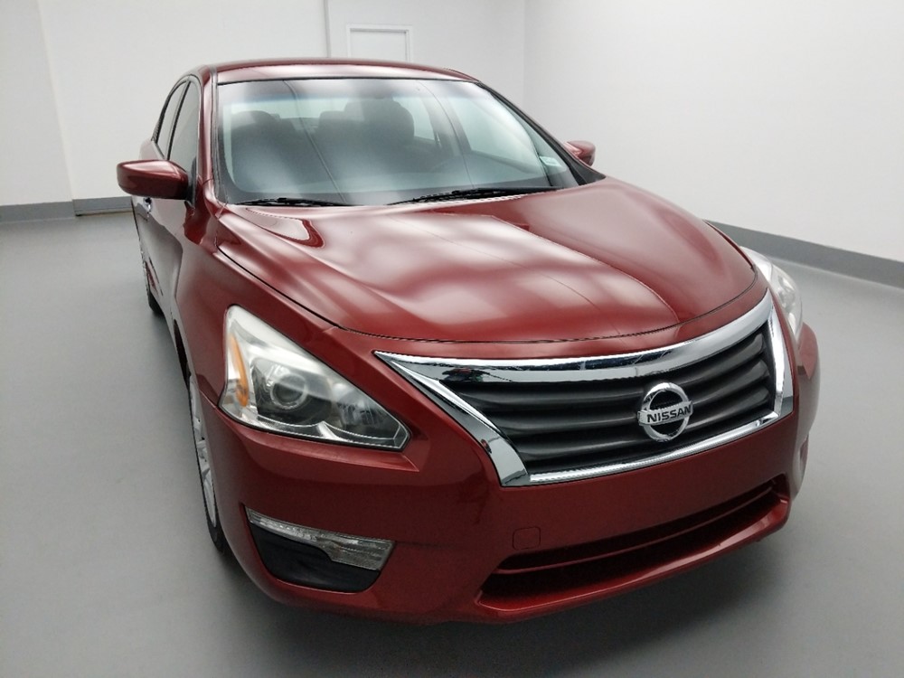 2015 Nissan Altima - Passenger Front Hood