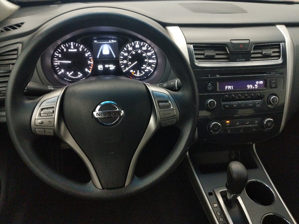 2015 Nissan Altima - Driver Dash