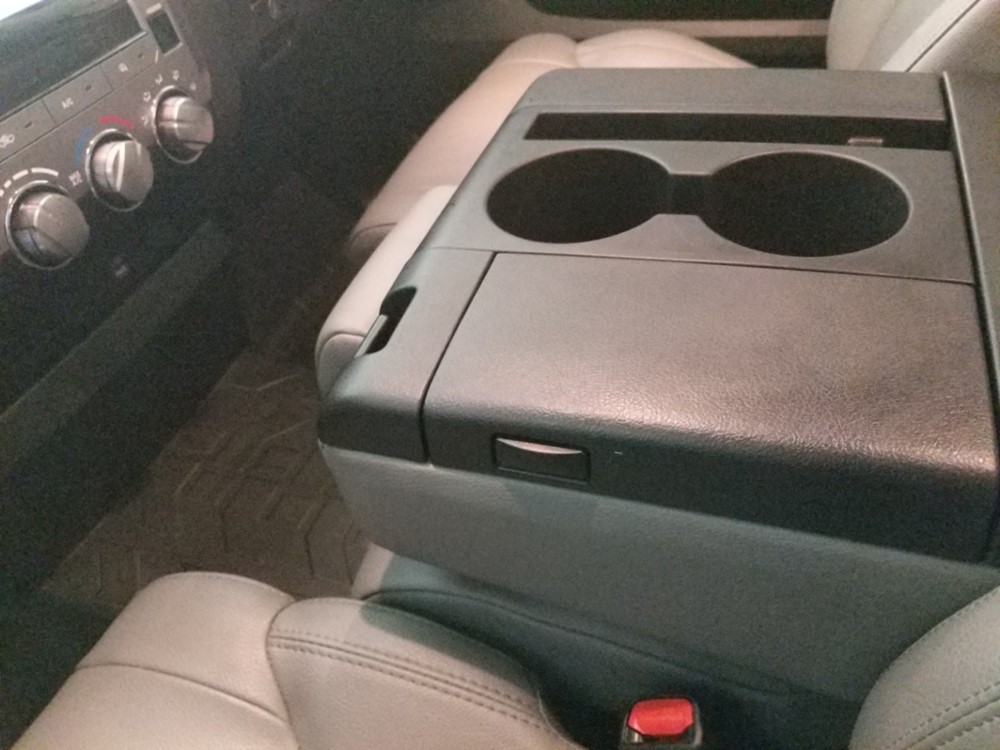 2016 Toyota Tundra - Center Console/Cup Holders