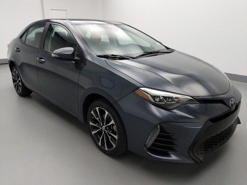 2017 Toyota Corolla - Passenger Front Bumper