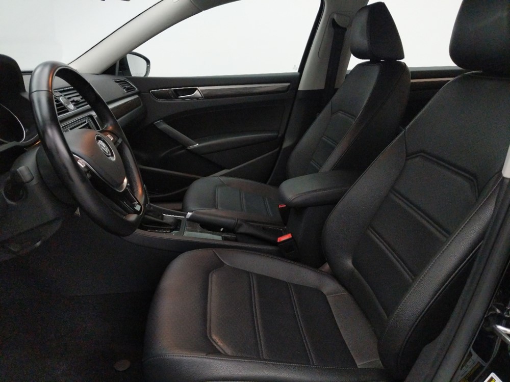2016 Volkswagen Passat - Driver Front Seat