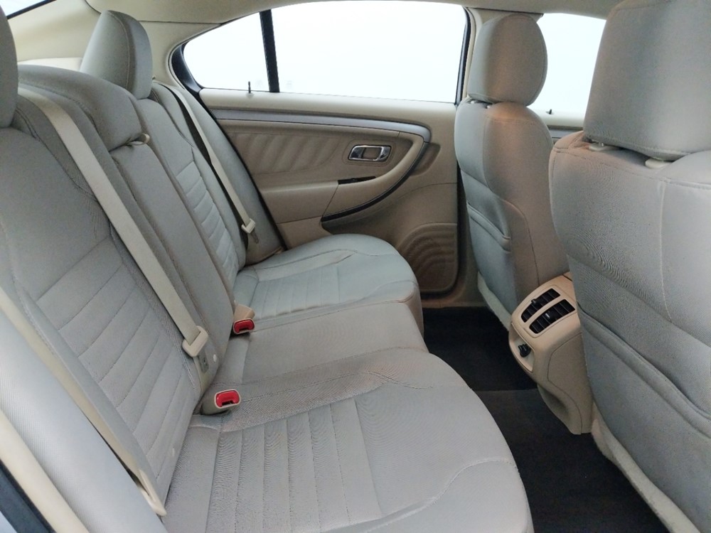 2014 Ford Taurus - Passenger Rear Seat