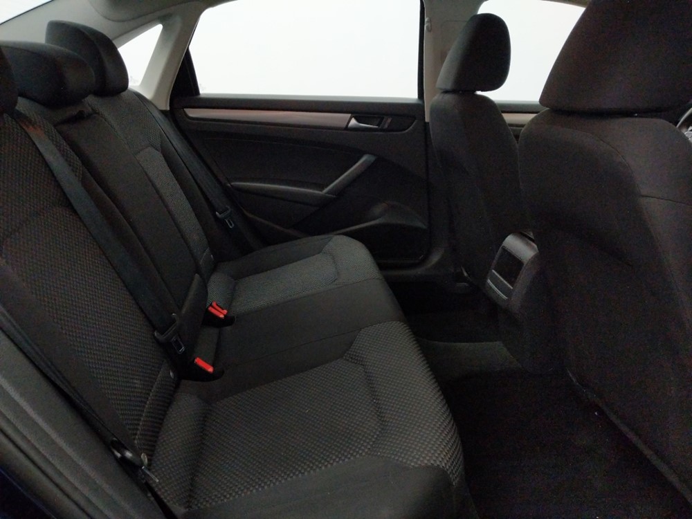 2015 Volkswagen Passat - Passenger Rear Seat