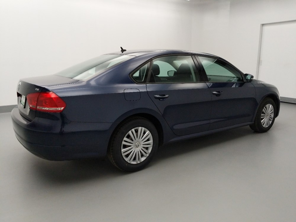 2015 Volkswagen Passat - Passenger Rear Side