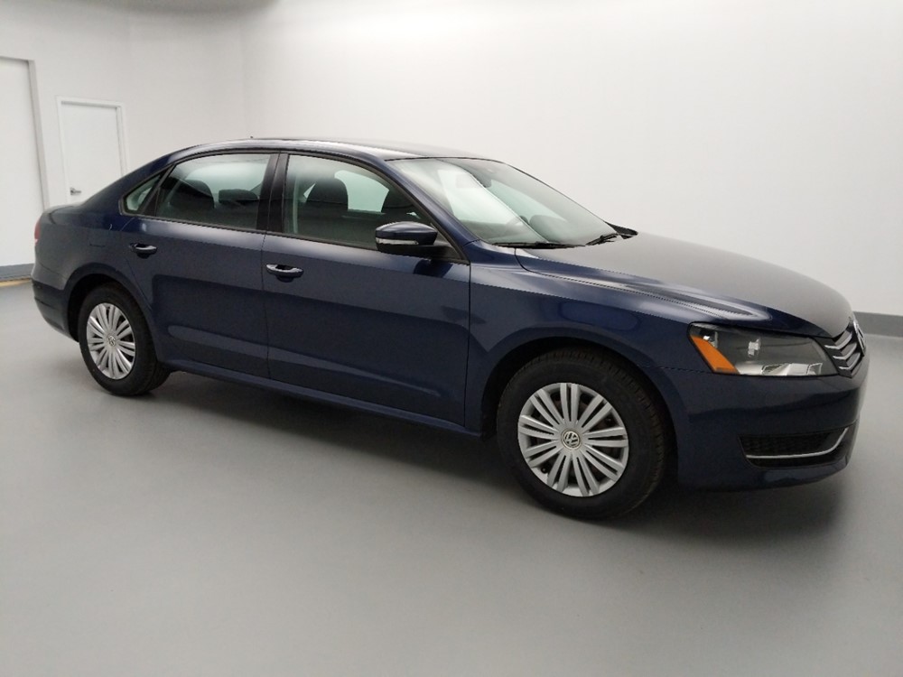2015 Volkswagen Passat - Passenger Front Side