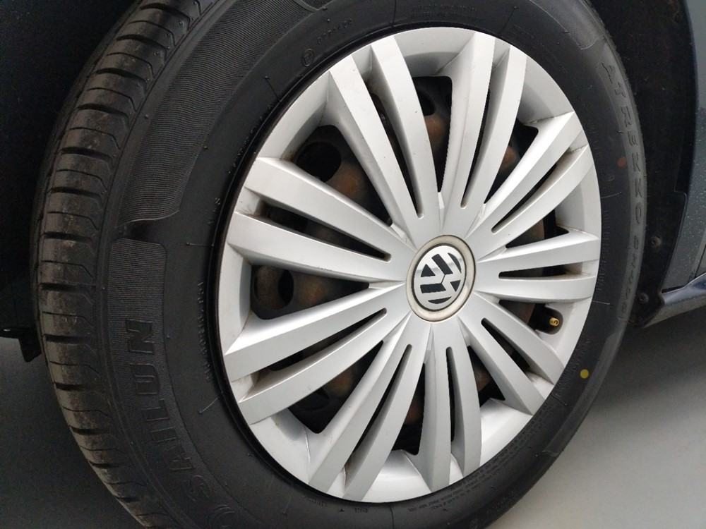 2015 Volkswagen Passat - Wheel