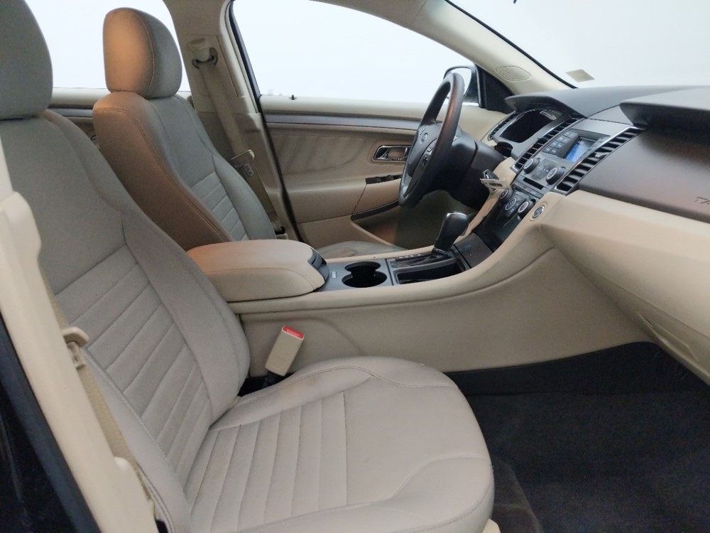 2014 Ford Taurus - Passenger Front Seat