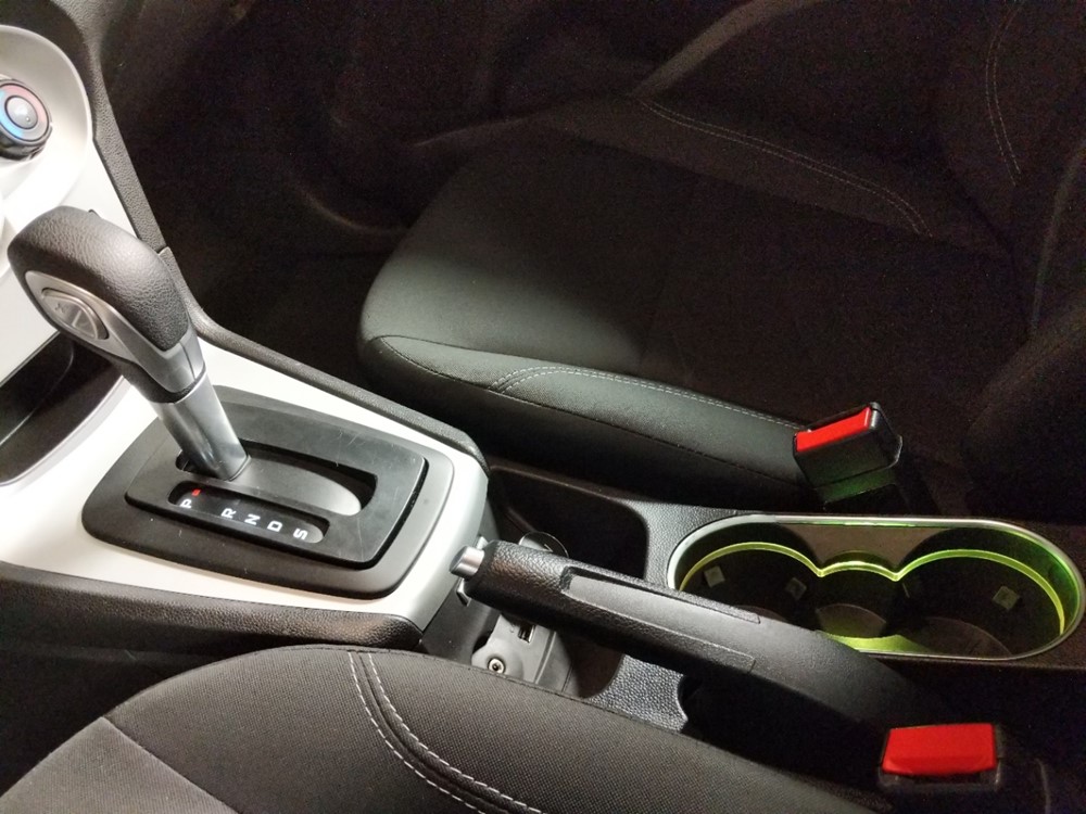 2017 Ford Fiesta - Center Console/Cup Holders