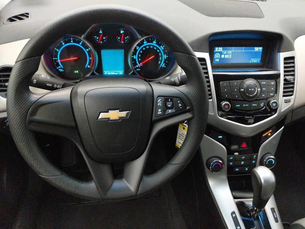 2016 Chevrolet Cruze - Driver Dash