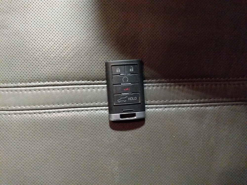 2010 Cadillac SRX - Keys