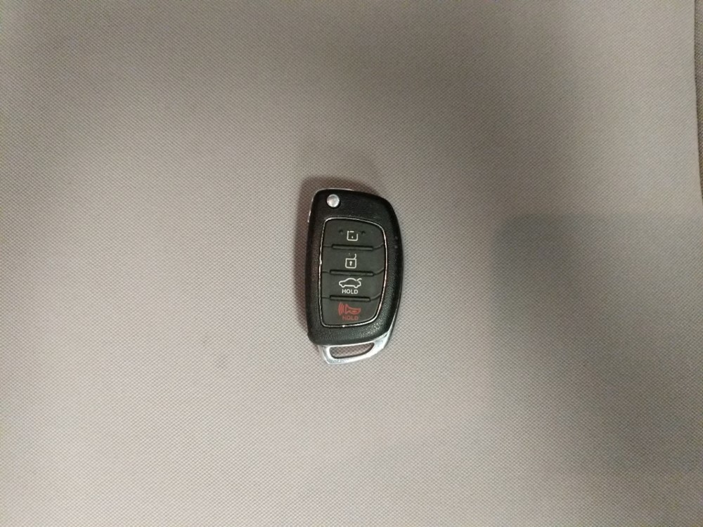 2017 Hyundai Sonata - Keys