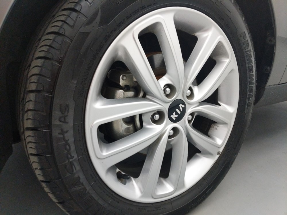 2017 Kia Soul - Wheel