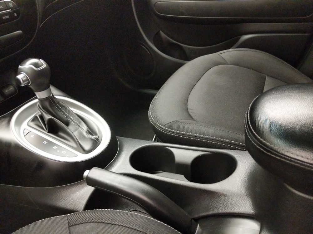 2017 Kia Soul - Center Console/Cup Holders