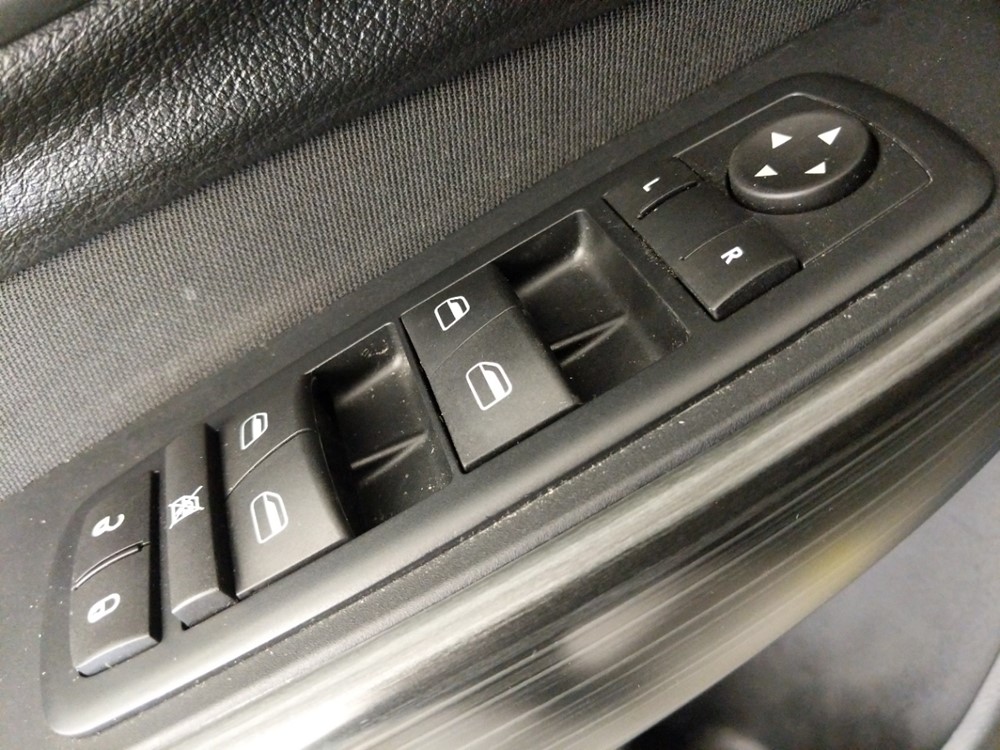 2016 Jeep Cherokee - Driver Power Windows/Lock Control