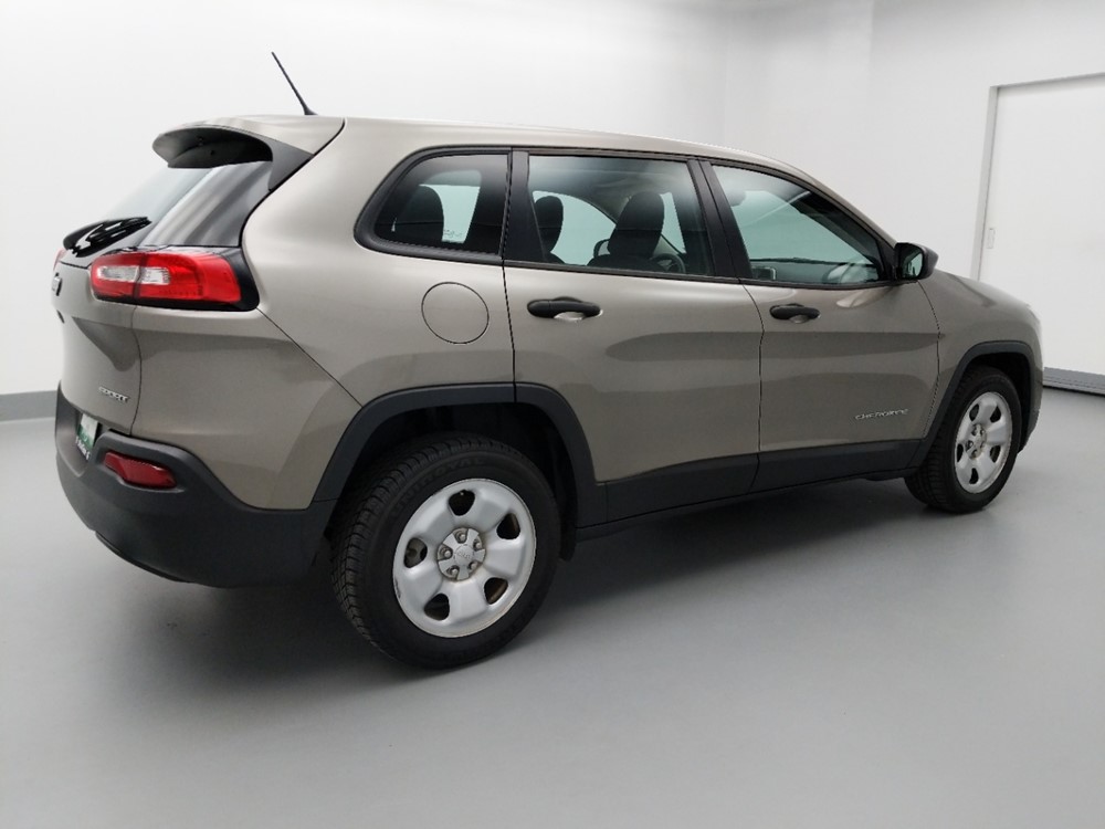2016 Jeep Cherokee - Passenger Rear Side