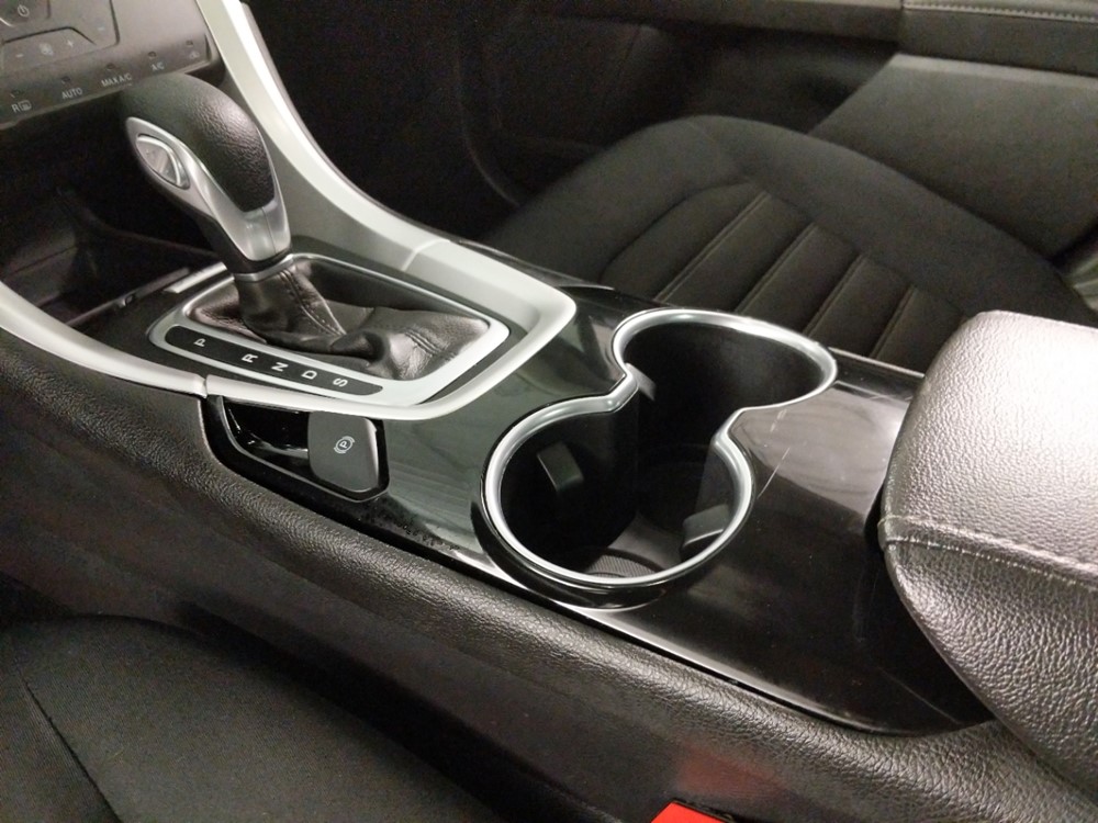 2015 Ford Fusion - Center Console/Cup Holders
