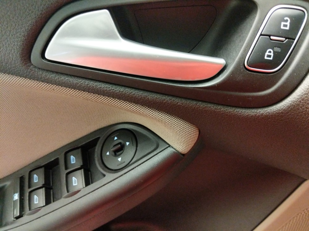 2017 Ford Focus - Driver Power Windows/Lock Control