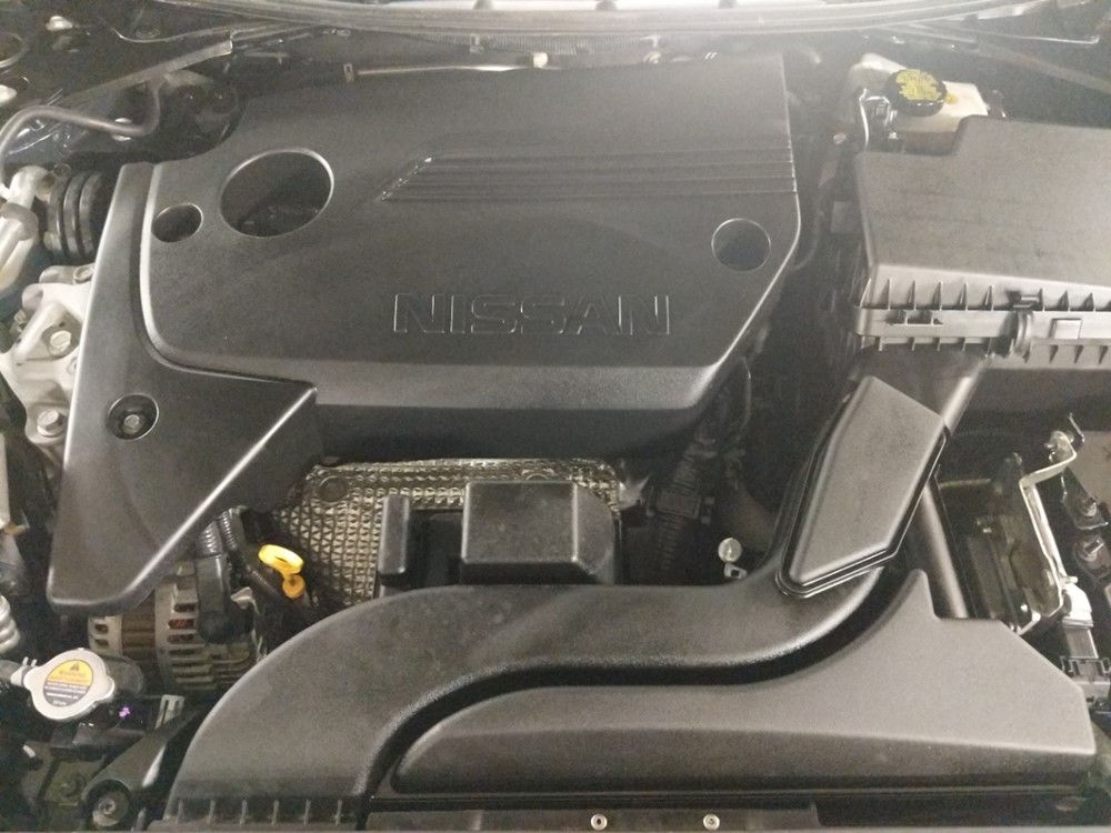 2017 Nissan Altima - Engine