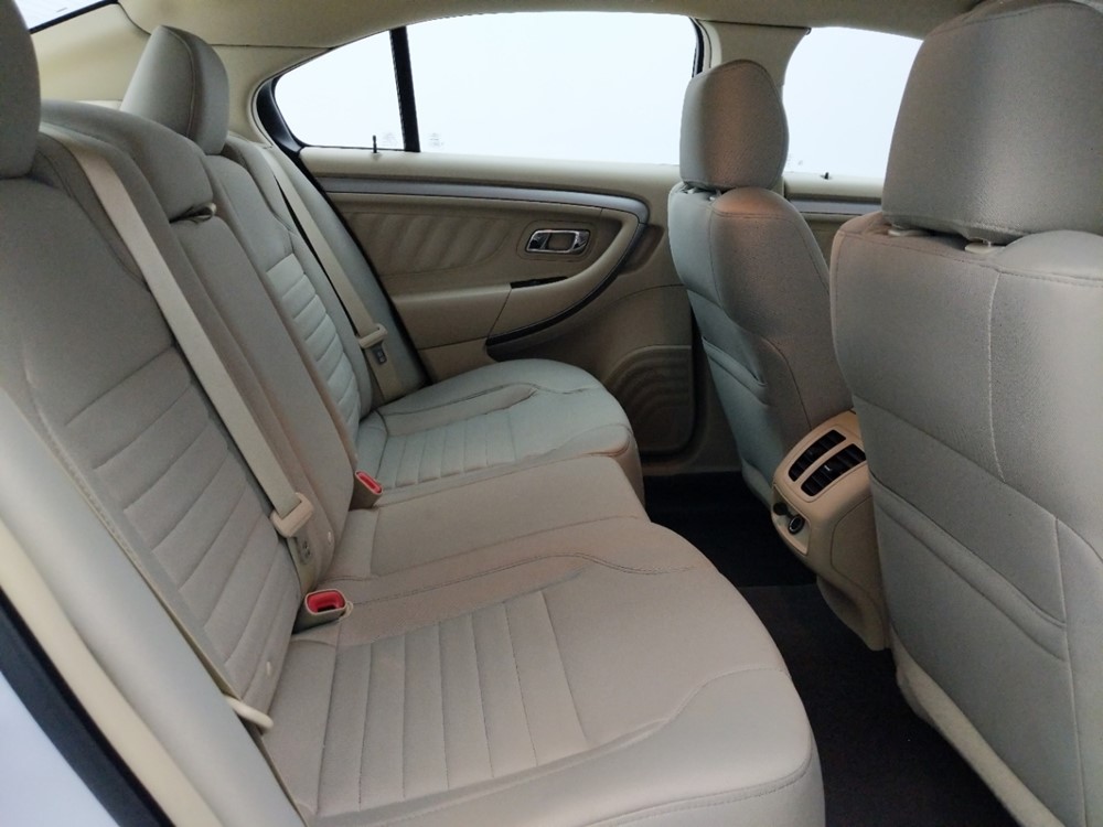 2015 Ford Taurus - Passenger Rear Seat