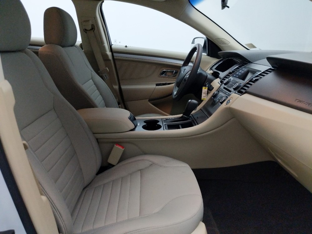 2015 Ford Taurus - Passenger Front Seat