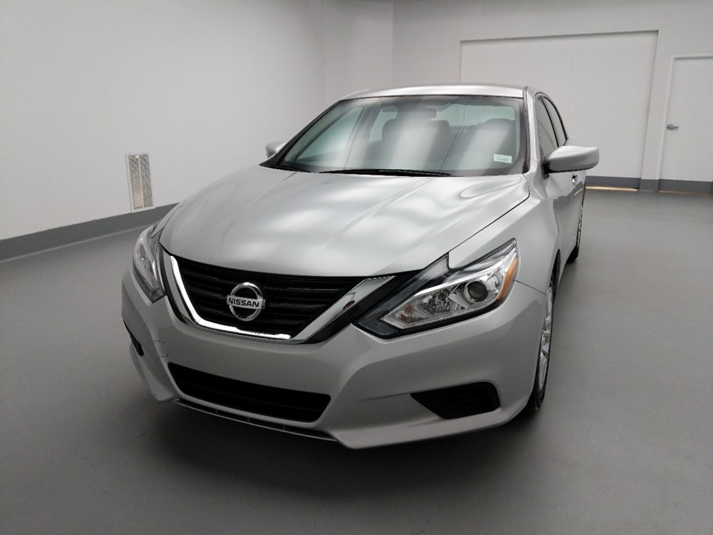 2016 Nissan Altima - Driver Front Hood