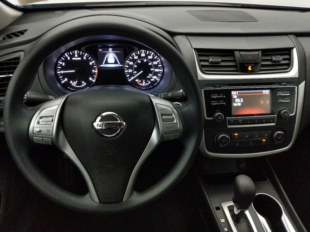 2016 Nissan Altima - Driver Dash