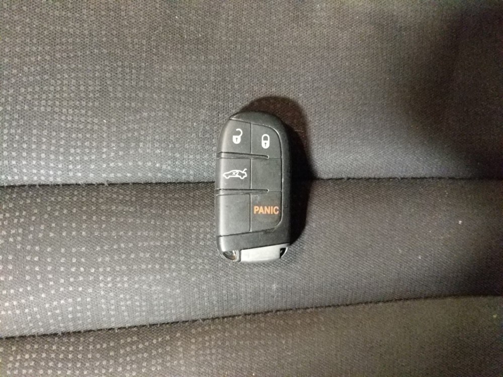 2016 Chrysler 200 - Keys