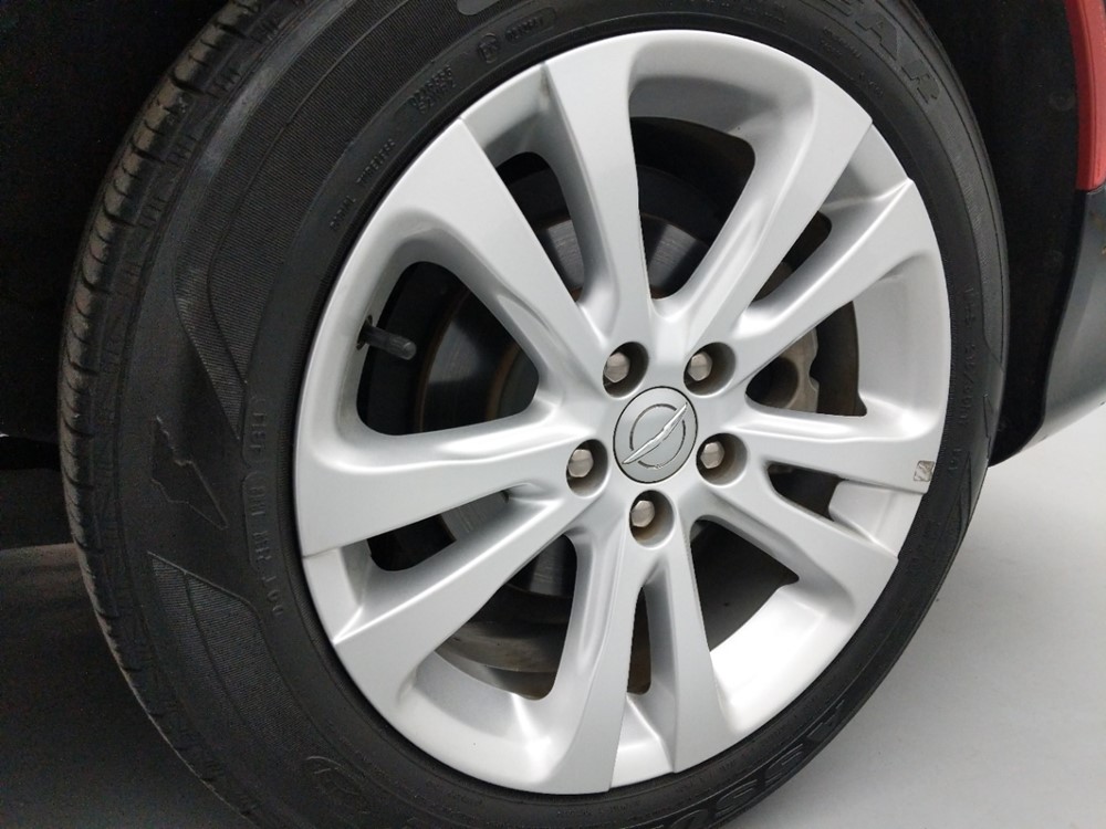 2016 Chrysler 200 - Wheel