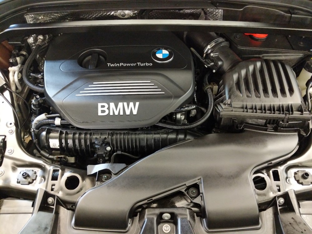 2016 BMW X1 - Engine