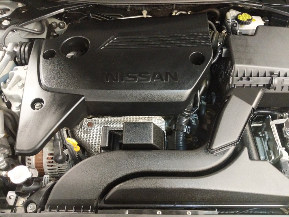 2017 Nissan Altima - Engine