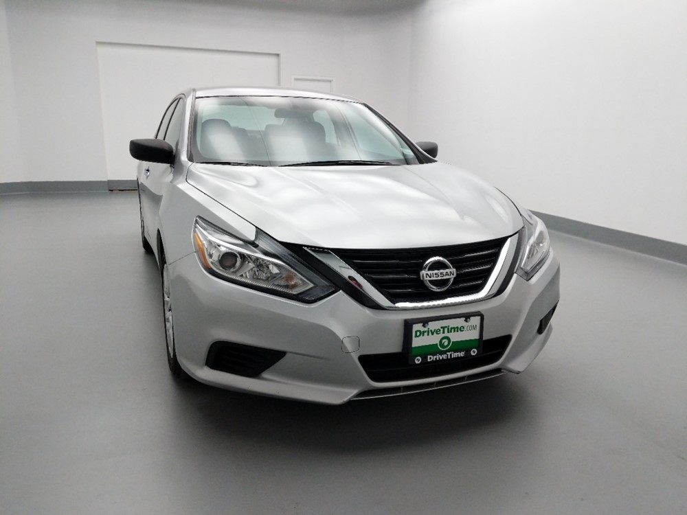 2017 Nissan Altima - Passenger Front Hood