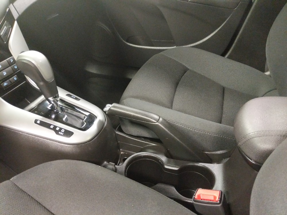 2016 Chevrolet Cruze - Center Console/Cup Holders