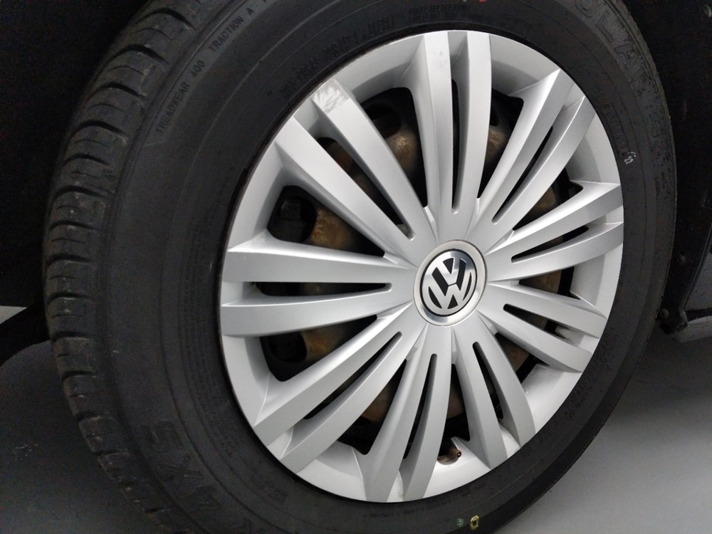 2015 Volkswagen Passat - Wheel